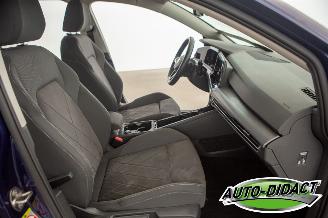 Volkswagen Golf 1.5 eTSI Automaat R-Line Business picture 12