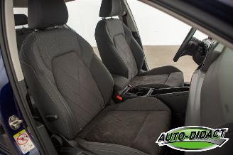 Volkswagen Golf 1.5 eTSI Automaat R-Line Business picture 13