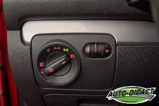 Volkswagen Golf 1.6 TDI Automaat Clima Navi picture 10