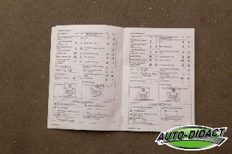 Volkswagen Golf 1.6 TDI Automaat Clima Navi picture 17