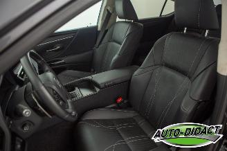 Lexus ES 300 Hybrid 33.094 km Carpas Clima Navi Leder Camera picture 31