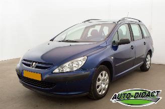 Coche accidentado Peugeot 307 Break 1.6-16V XR Airco 2004/8