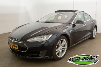 krockskadad bil auto Tesla Model S 85 Base Automaat Clima Navi Camera 2015/6