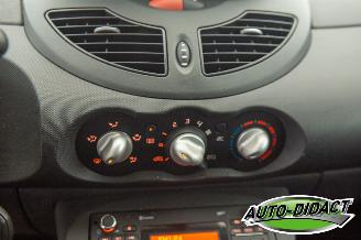 Renault Twingo 1.2 16V Collection Airco picture 7