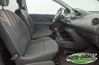 Renault Twingo 1.2 16V Collection Airco picture 19