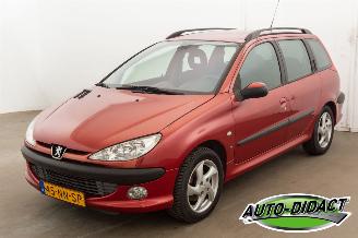 škoda osobní automobily Peugeot 206 SW 1.6-16V XS Clima 2003/12