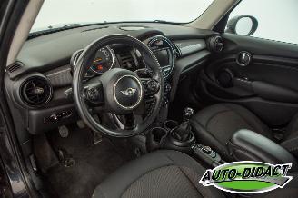 Mini Cooper 1.5 Airco Navi Business picture 23