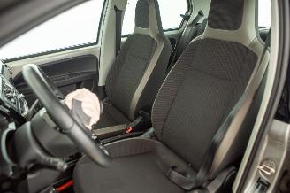 Volkswagen Up! 1.0 high up! 122.047 km Airco BlueMotion picture 20