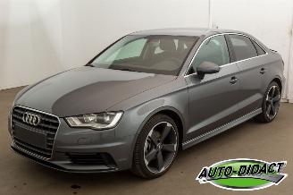 uszkodzony samochody osobowe Audi A3 1.6 TDI Clima Navi 2015/3