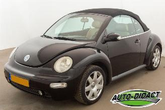 Vaurioauto  passenger cars Volkswagen New-beetle 2.0 Cabriolet Highline Airco 2003/4
