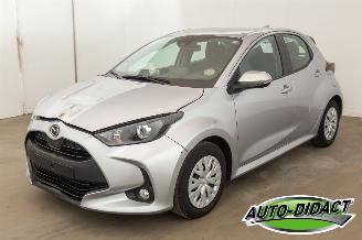 krockskadad bil auto Mazda 2 1.5 Hybrid 39.900 km Clima Automaat 2022/11