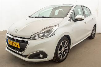 krockskadad bil auto Peugeot 208 1.2 PureTech Automaat 107.250 km Navi Clima Allure 2017/6