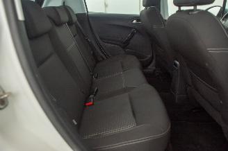 Peugeot 208 1.2 PureTech Automaat 107.250 km Navi Clima Allure picture 23