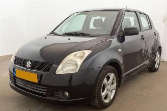 Vaurioauto  passenger cars Suzuki Swift 1.3 Shogun Airco 2006/5