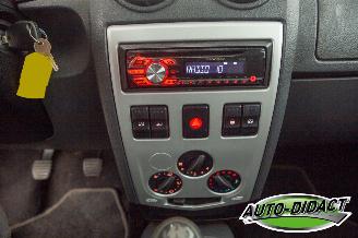 Dacia Logan 1.6 Lauréate picture 9