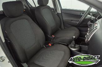 Hyundai I-20 1.3 Airco picture 18