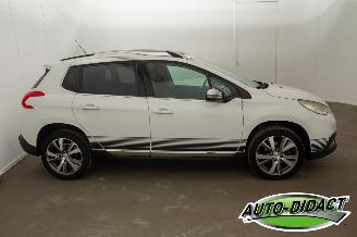 Peugeot 2008 1.6 BlueHDi Clima Navi Blue Lease Executive picture 37