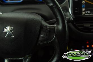 Peugeot 2008 1.6 BlueHDi Clima Navi Blue Lease Executive picture 14