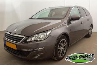 Auto incidentate Peugeot 308 SW 1.2 PureTech Clima Navi Pano Style 2015/7