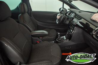Citroën DS3 1.6 e-HDi Clima Navi So Chic picture 18