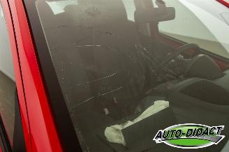 Peugeot 107 1.0-12V XS picture 26