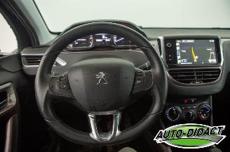 Peugeot 2008 1.2 Active 118.099 km Navi Airco picture 5