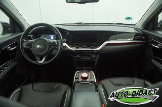 Kia e-Niro ExecutiveLine 64 kWh leder Camera Clima Navi picture 23