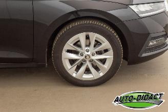 Skoda Octavia 1.0 e-TSI Dak schade Business Edition picture 32