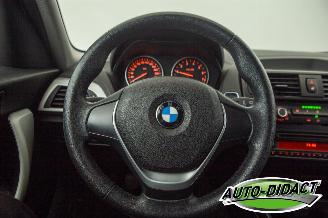 BMW 1-serie 116i Airco Camera Stoelverwarming picture 5