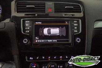 Volkswagen Golf 1.2 TSI Clima Connected Series picture 8