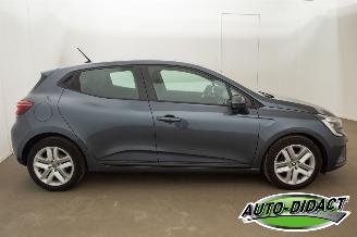 Renault Clio 1.0 TCe 90 Navi Airco Techno picture 37