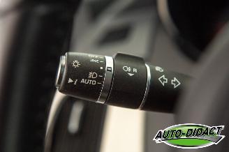 Jaguar E-Pace 2.0 P200 AWD Automaat Pano Camera Leder picture 17