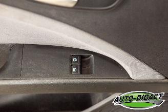 Seat Leon 1.6 TDI Airco picture 12