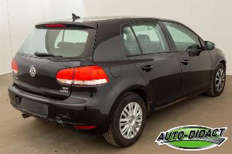 Volkswagen Golf 1.6 TDI BlueMotion Leder Navi picture 4