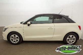 Audi A1 1.6 TDI Airco Leder Ambition picture 38