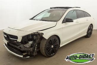 Schadeauto Mercedes Cla-klasse 180 Shooting Brake Automaat Pano Leder Navi 2017/1