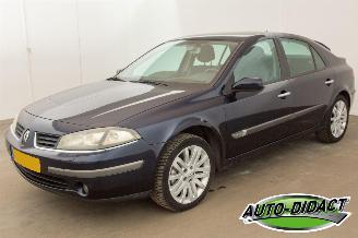 Unfallwagen Renault Laguna 2.0-16V Clima Navi Tech Line 2007/1