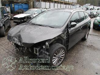 demontáž osobní automobily Ford Focus Focus 3 Wagon Combi 1.0 Ti-VCT EcoBoost 12V 125 (M1DD) [92kW]  (02-201=
2/05-2018) 2015