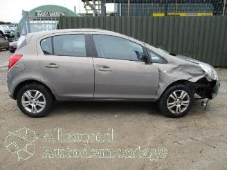 Opel Corsa Corsa D Hatchback 1.4 16V Twinport (A14XER(Euro 5)) [74kW]  (12-2009/0=
8-2014) picture 7