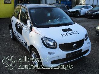 Smart Forfour Forfour (453) Hatchback 5-drs 1.0 12V (M281.920) [52kW]  (07-2014/...)= picture 2