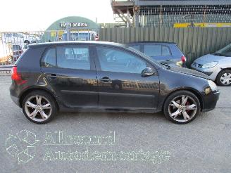 Volkswagen Golf Golf V (1K1) Hatchback 2.0 FSI 16V (BVY(Euro 4)) [110kW]  (01-2004/11-=
2008) picture 7