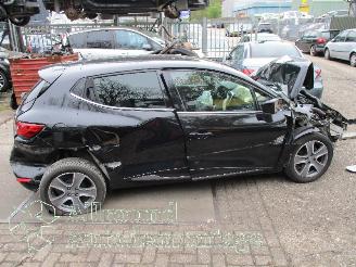 Renault Clio Clio IV (5R) Hatchback 5-drs 0.9 Energy TCE 90 12V (H4B-400(H4B-A4)) [=
66kW]  (11-2012/08-2021) picture 5