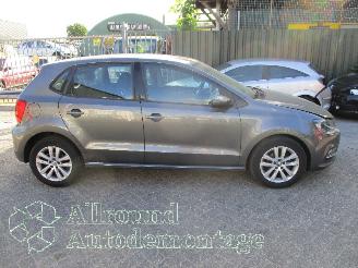 Volkswagen Polo Polo V (6R) Hatchback 1.2 TSI 16V BlueMotion Technology (CJZC(Euro 6))=
 [66kW]  (02-2014/10-2017) picture 8