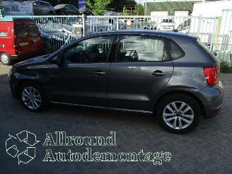 Volkswagen Polo Polo V (6R) Hatchback 1.2 TSI 16V BlueMotion Technology (CJZC(Euro 6))=
 [66kW]  (02-2014/10-2017) picture 9