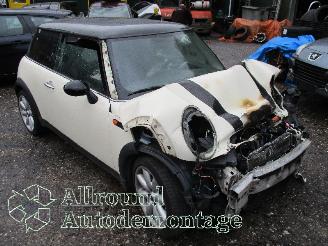 Mini Mini Mini One/Cooper (R50) Hatchback 1.6 16V Cooper (W10-B16A) [85kW]  (06-=
2001/09-2006) picture 2