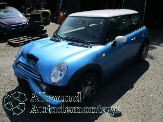 Auto da rottamare Mini Mini Mini Cooper S (R53) Hatchback 1.6 16V (W11-B16A) [120kW]  (03-2002/09-=
2006) 2004