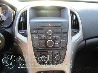 Opel Astra Astra J (PC6/PD6/PE6/PF6) Hatchback 5-drs 1.4 Turbo 16V (A14NET(Euro 5=
)) [88kW]  (10-2010/10-2015) picture 10