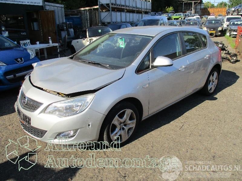Opel Astra Astra J (PC6/PD6/PE6/PF6) Hatchback 5-drs 1.4 Turbo 16V (A14NET(Euro 5=
)) [88kW]  (10-2010/10-2015)