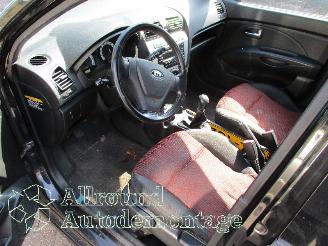 Kia Picanto Picanto (BA) Hatchback 1.1 12V (G4HG) [48kW]  (04-2004/09-2011) picture 9