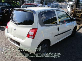 Renault Twingo Twingo II (CN) Hatchback 3-drs 1.2 16V (D4F-770) [55kW]  (03-2007/09-2=
014) picture 3